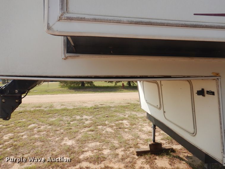 image for item HO9150 1999 Thor Tahoe  camper