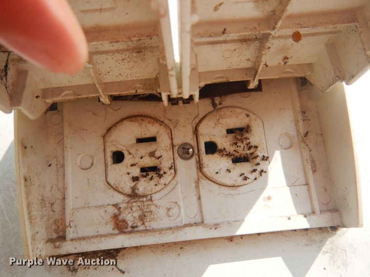 image for item HO9150 1999 Thor Tahoe  camper