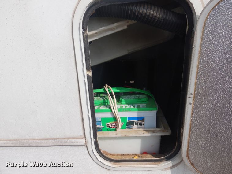 image for item HO9150 1999 Thor Tahoe  camper