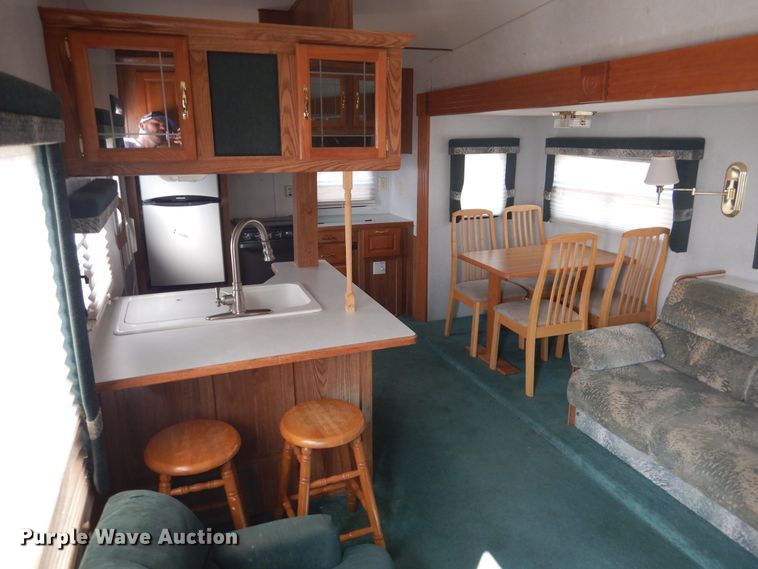 image for item HO9150 1999 Thor Tahoe  camper