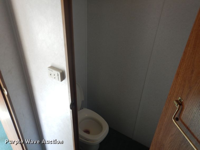 image for item HO9150 1999 Thor Tahoe  camper