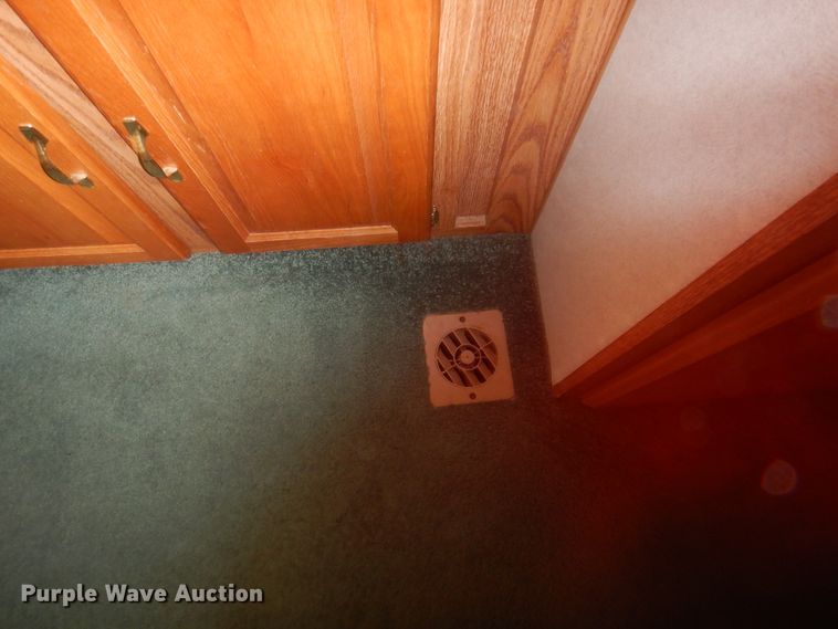 image for item HO9150 1999 Thor Tahoe  camper