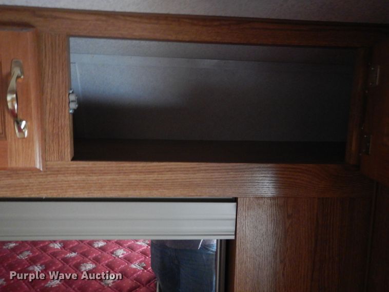 image for item HO9150 1999 Thor Tahoe  camper