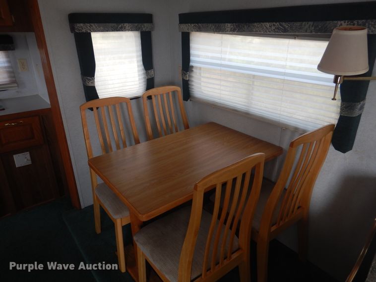 image for item HO9150 1999 Thor Tahoe  camper