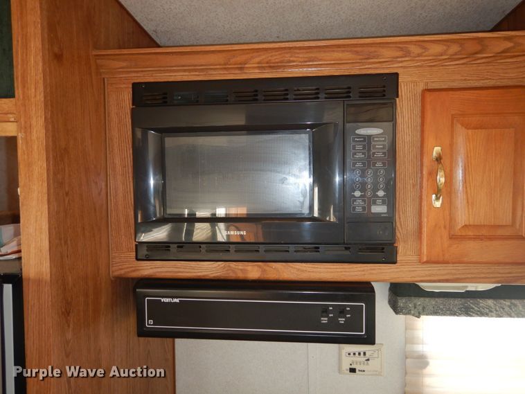 image for item HO9150 1999 Thor Tahoe  camper