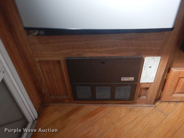 image for item HO9150 1999 Thor Tahoe  camper