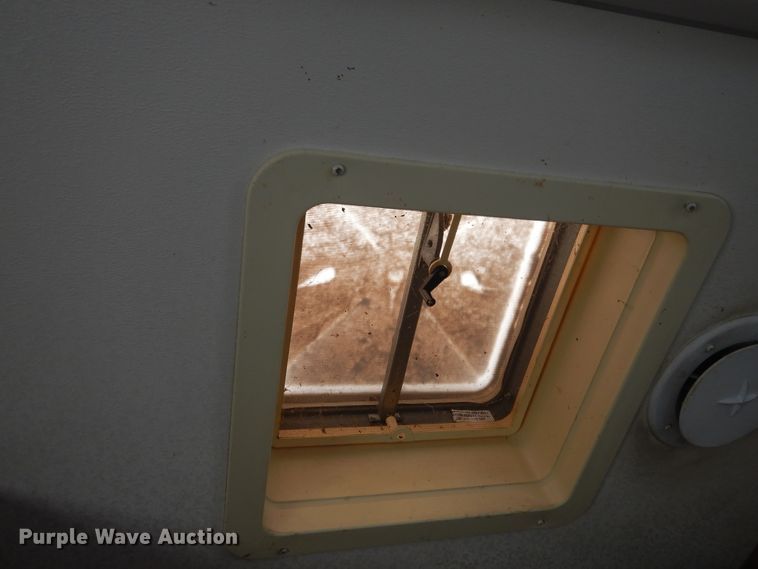 image for item HO9150 1999 Thor Tahoe  camper