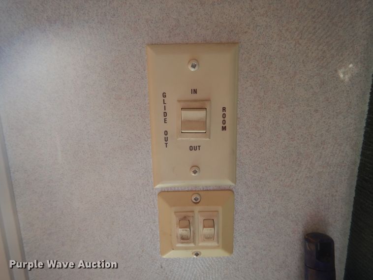 image for item HO9150 1999 Thor Tahoe  camper