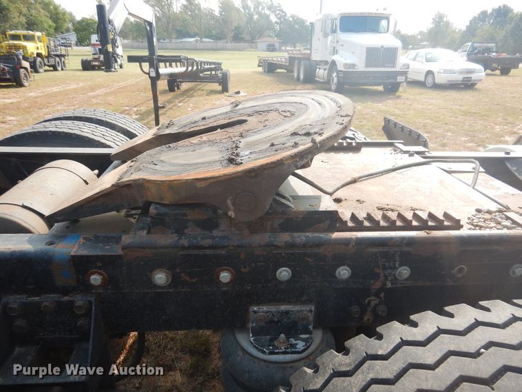 image for item HO9151 1986 Freightliner FLT  semi truck