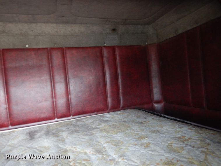 image for item HO9151 1986 Freightliner FLT  semi truck