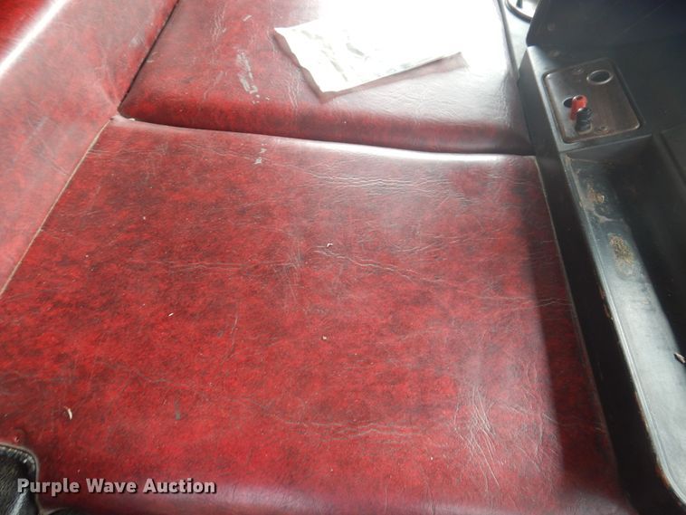 image for item HO9151 1986 Freightliner FLT  semi truck