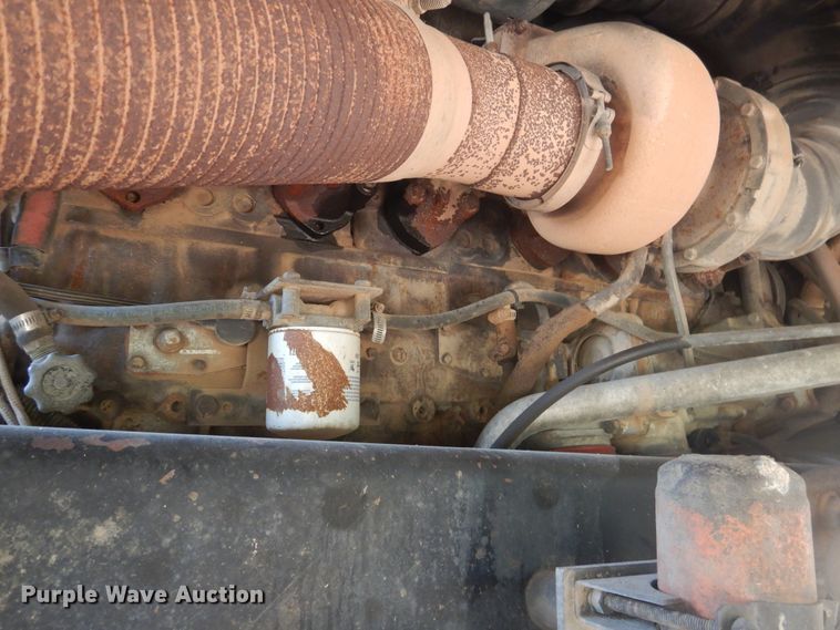 image for item HO9151 1986 Freightliner FLT  semi truck