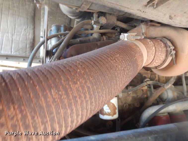 image for item HO9151 1986 Freightliner FLT  semi truck