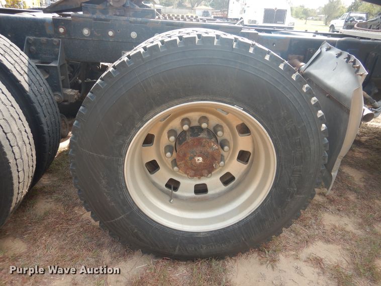 image for item HO9151 1986 Freightliner FLT  semi truck