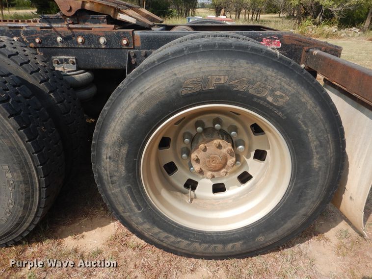 image for item HO9151 1986 Freightliner FLT  semi truck