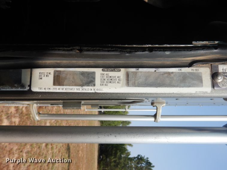 image for item HO9151 1986 Freightliner FLT  semi truck