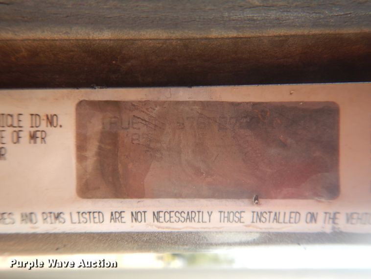 image for item HO9151 1986 Freightliner FLT  semi truck