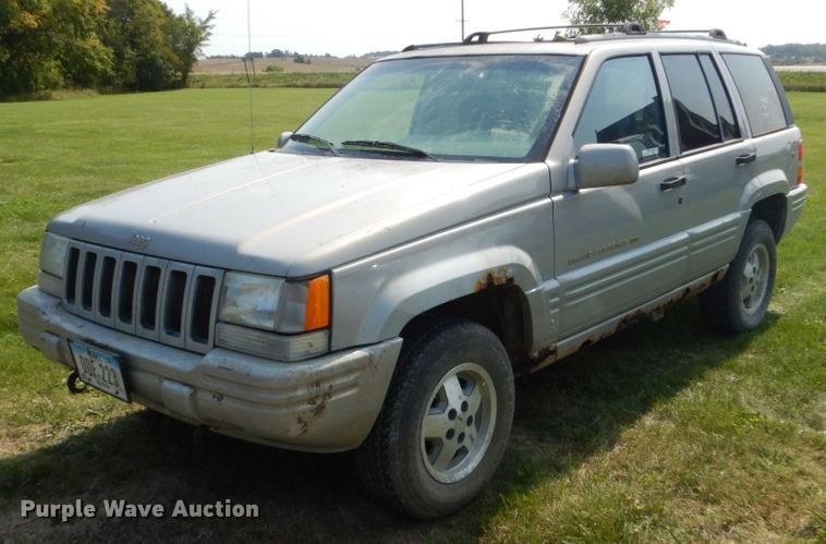 image for item HP9810 1997 Jeep Grand Cherokee  SUV