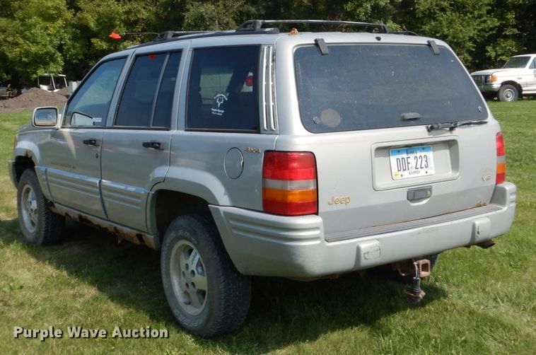 image for item HP9810 1997 Jeep Grand Cherokee  SUV