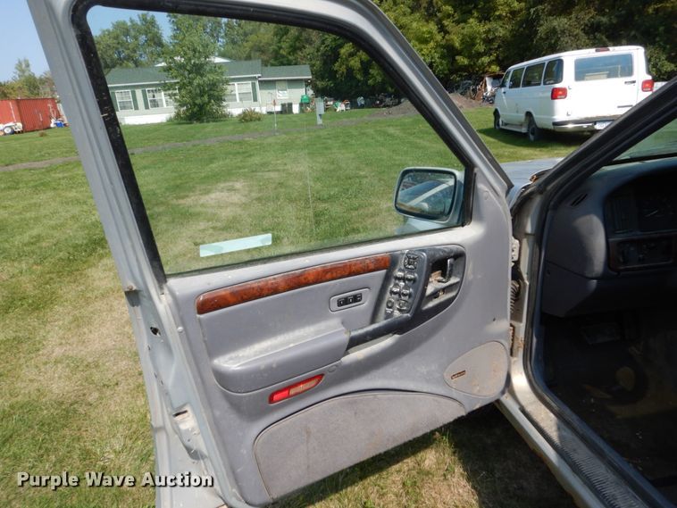 image for item HP9810 1997 Jeep Grand Cherokee  SUV