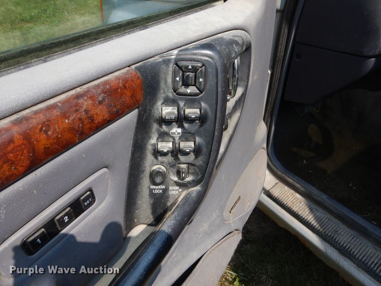 image for item HP9810 1997 Jeep Grand Cherokee  SUV