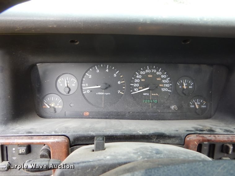 image for item HP9810 1997 Jeep Grand Cherokee  SUV
