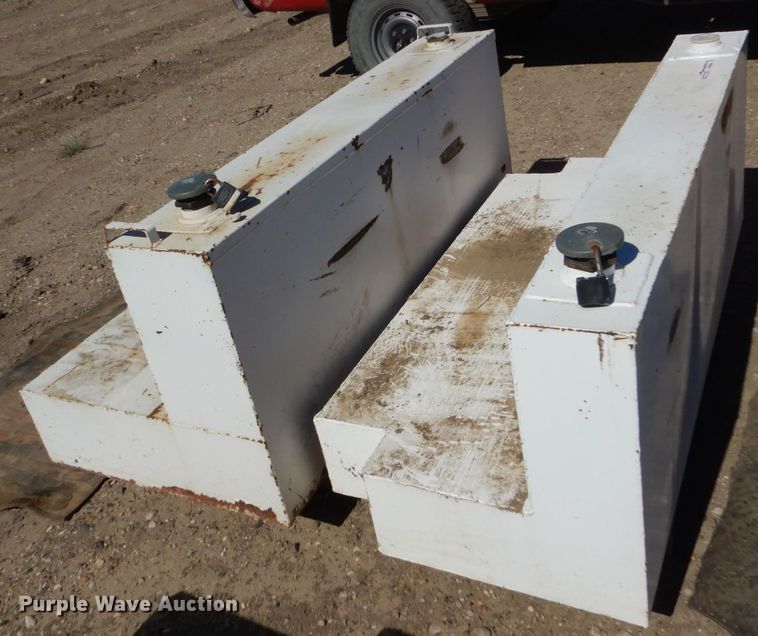 image for item HP9894 (2) L-shaped fuel tanks