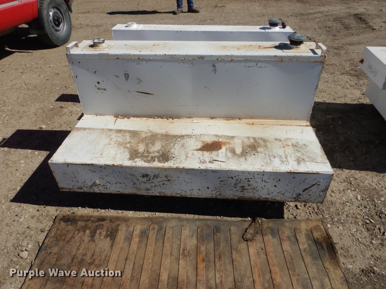 image for item HP9894 (2) L-shaped fuel tanks