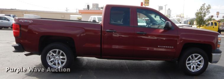 image for item HW9313 2014 Chevrolet Silverado 1500  Double Cab pickup truck