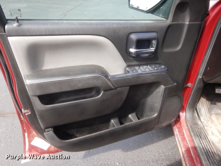 image for item HW9313 2014 Chevrolet Silverado 1500  Double Cab pickup truck