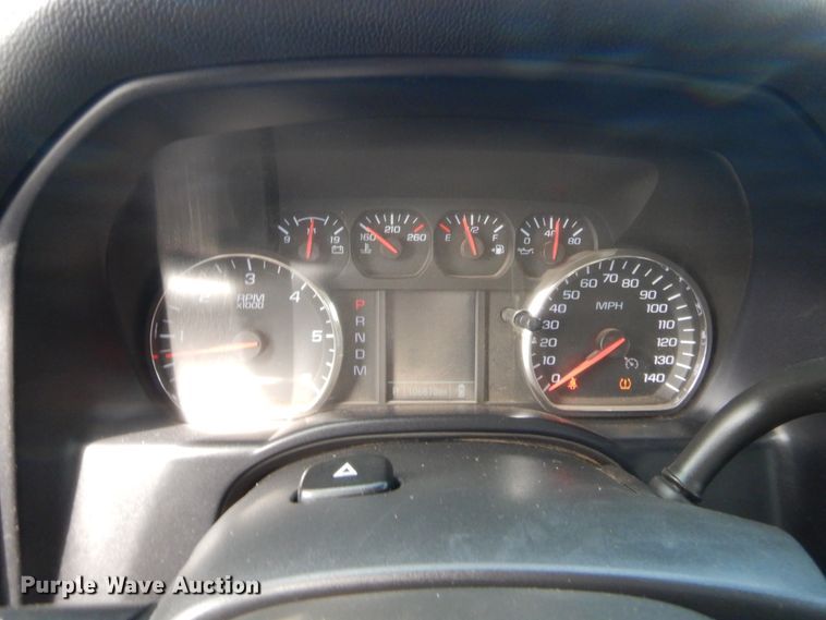 image for item HW9313 2014 Chevrolet Silverado 1500  Double Cab pickup truck