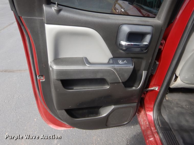 image for item HW9313 2014 Chevrolet Silverado 1500  Double Cab pickup truck