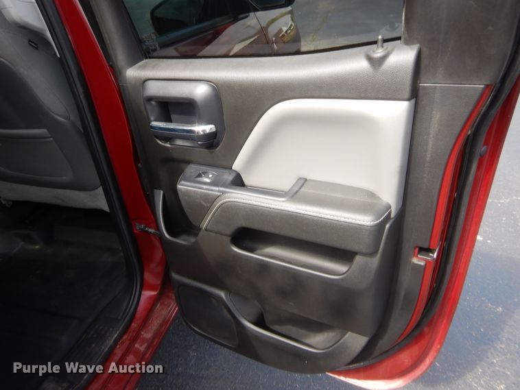 image for item HW9313 2014 Chevrolet Silverado 1500  Double Cab pickup truck