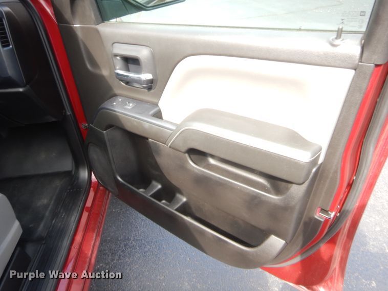 image for item HW9313 2014 Chevrolet Silverado 1500  Double Cab pickup truck