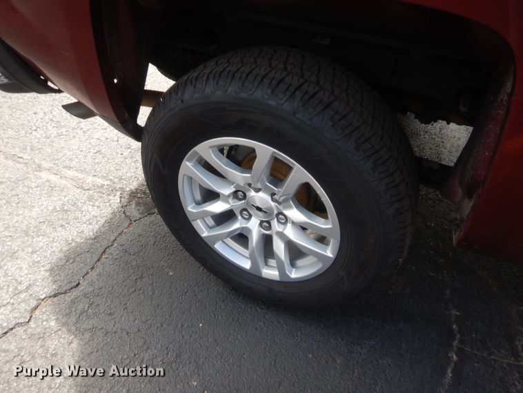 image for item HW9313 2014 Chevrolet Silverado 1500  Double Cab pickup truck