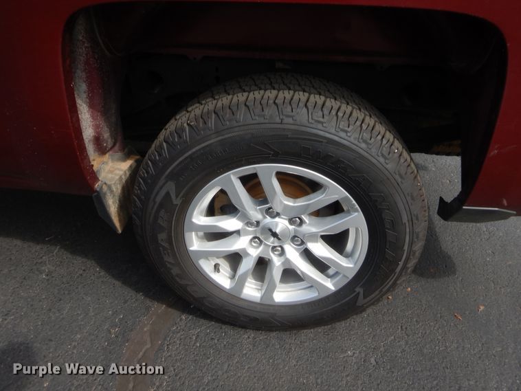 image for item HW9313 2014 Chevrolet Silverado 1500  Double Cab pickup truck