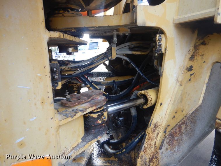 image for item AE9718 1995 Caterpillar 938F  wheel loader