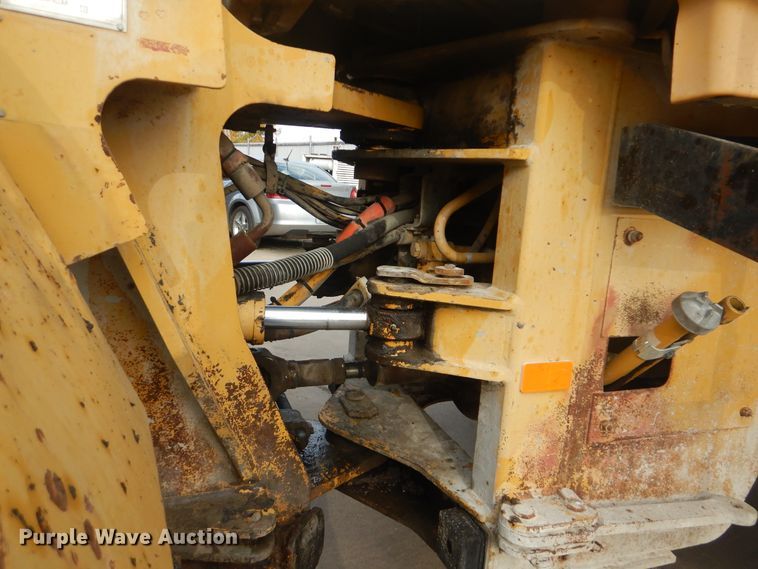 image for item AE9718 1995 Caterpillar 938F  wheel loader