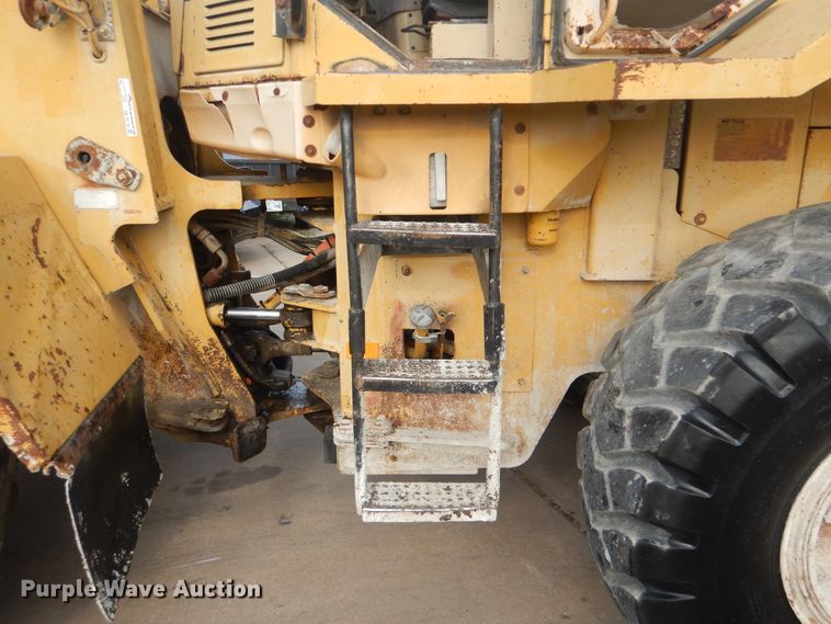 image for item AE9718 1995 Caterpillar 938F  wheel loader