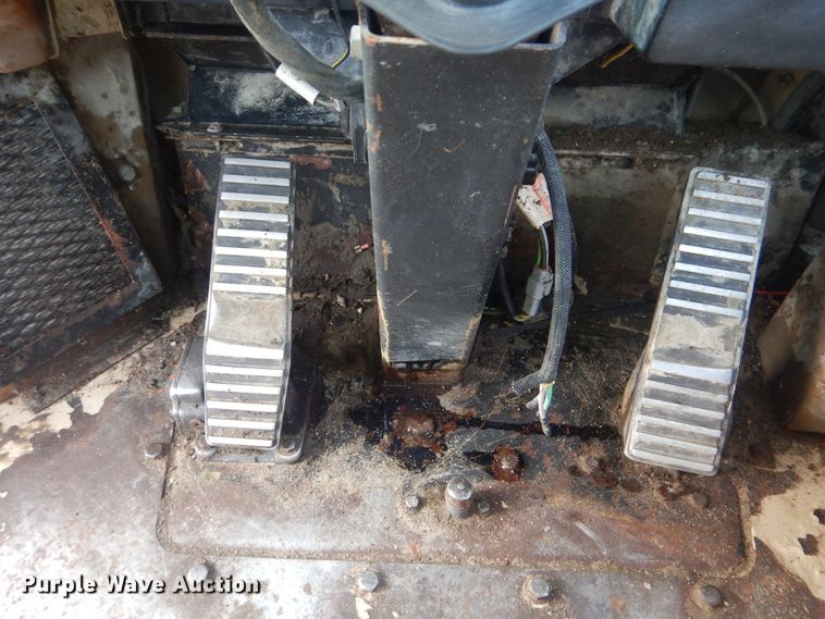 image for item AE9718 1995 Caterpillar 938F  wheel loader