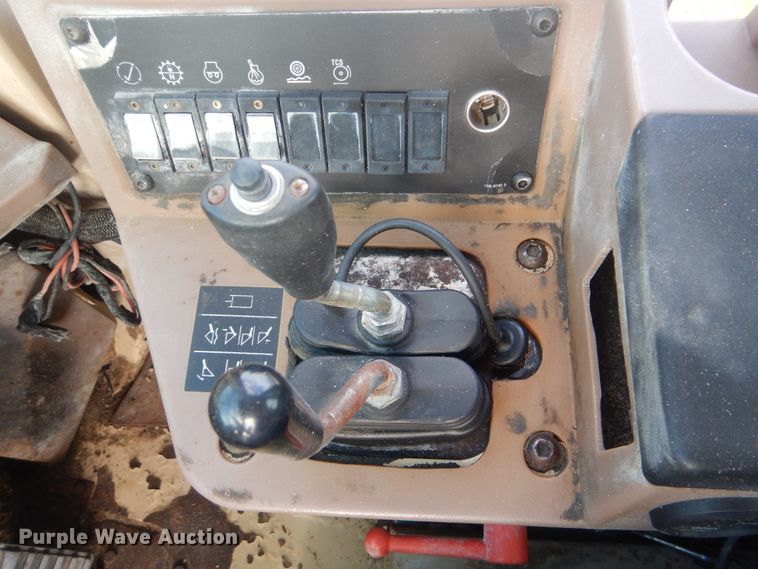 image for item AE9718 1995 Caterpillar 938F  wheel loader