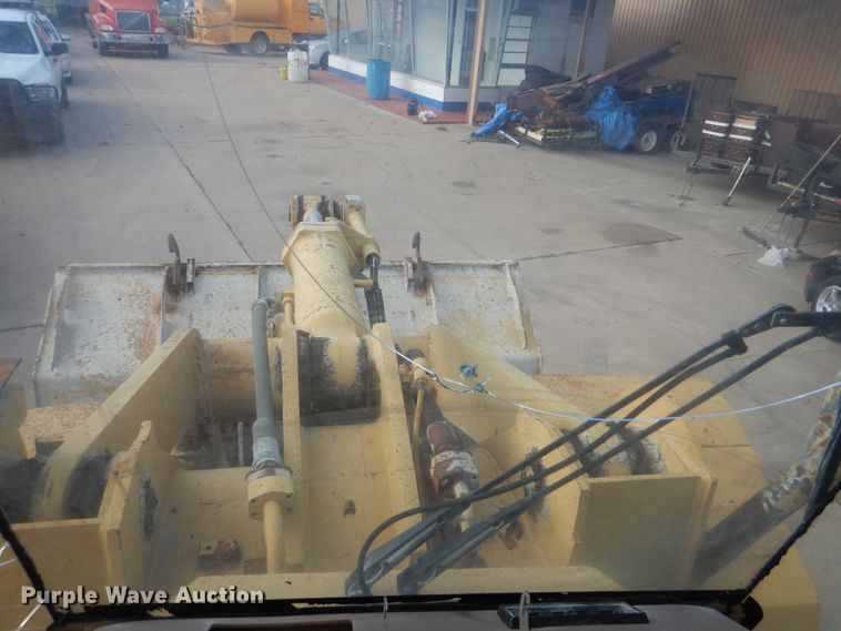 image for item AE9718 1995 Caterpillar 938F  wheel loader