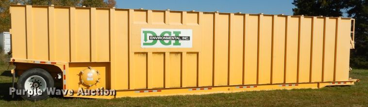 image for item AF9960 Sabre GT452 frac tank trailer