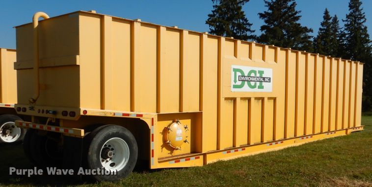 image for item AF9960 Sabre GT452 frac tank trailer