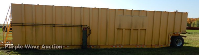 image for item AF9967 Sabre GT452 frac tank trailer