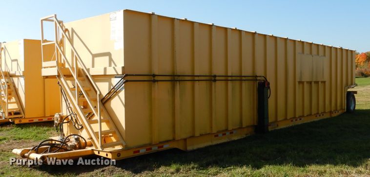 image for item AF9967 Sabre GT452 frac tank trailer