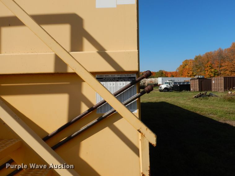 image for item AF9967 Sabre GT452 frac tank trailer