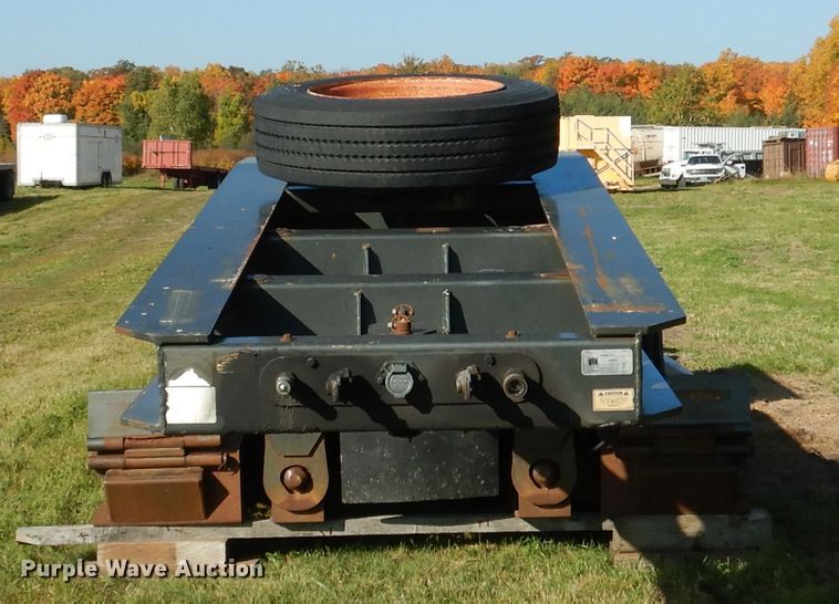 image for item AF9968 2007 Trail King TK110HDG533 lowboy equipment trailer
