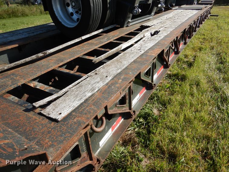 image for item AF9968 2007 Trail King TK110HDG533 lowboy equipment trailer