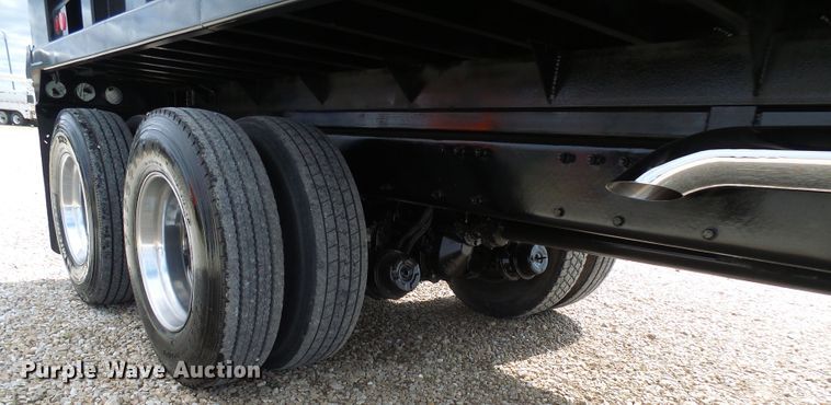 image for item DC2964 2006 Peterbilt 357  dump truck